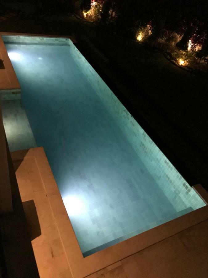 Villa Putih Lovina Eksteriør billede